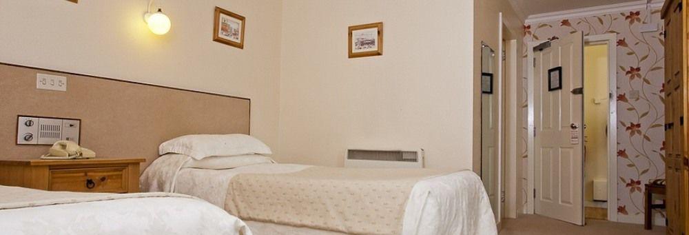 The Royal Hotel Tain Luaran gambar