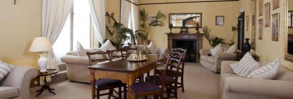 The Royal Hotel Tain Luaran gambar