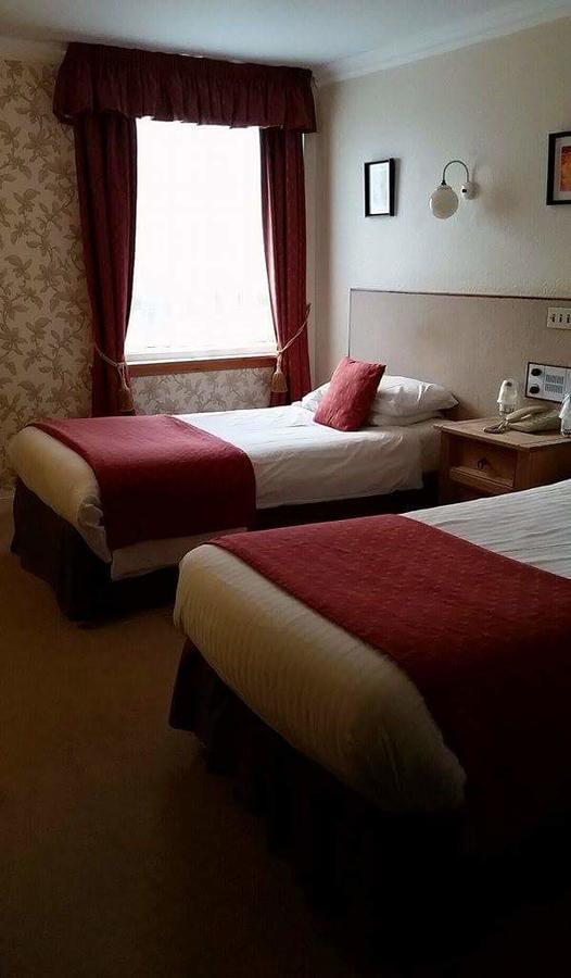 The Royal Hotel Tain Luaran gambar
