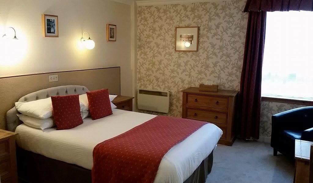 The Royal Hotel Tain Luaran gambar