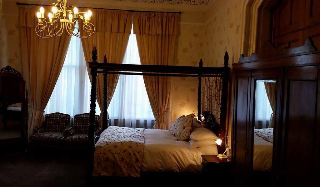 The Royal Hotel Tain Luaran gambar