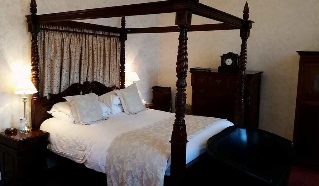 The Royal Hotel Tain Luaran gambar