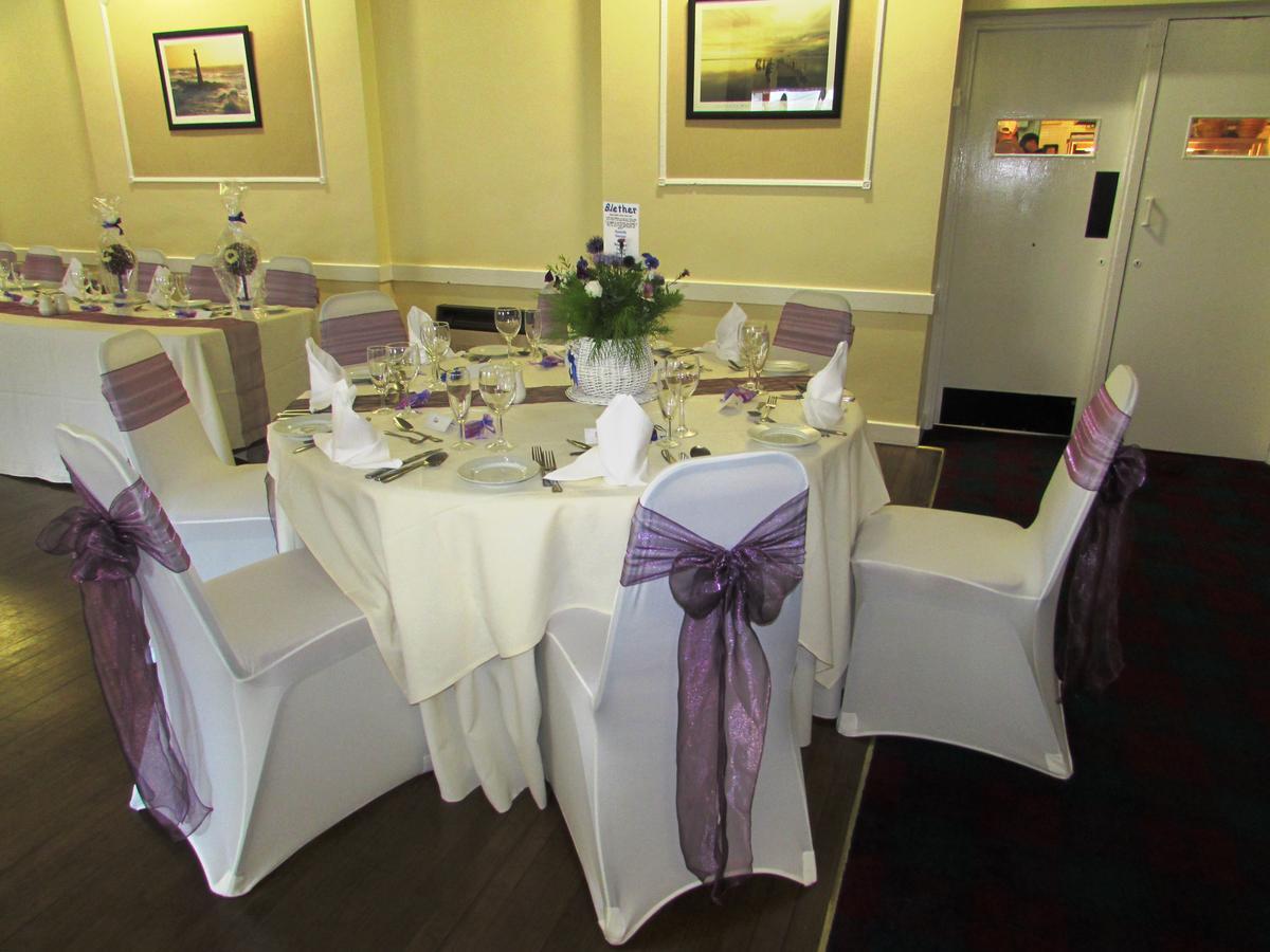 The Royal Hotel Tain Luaran gambar