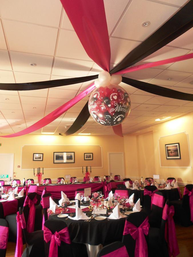 The Royal Hotel Tain Luaran gambar