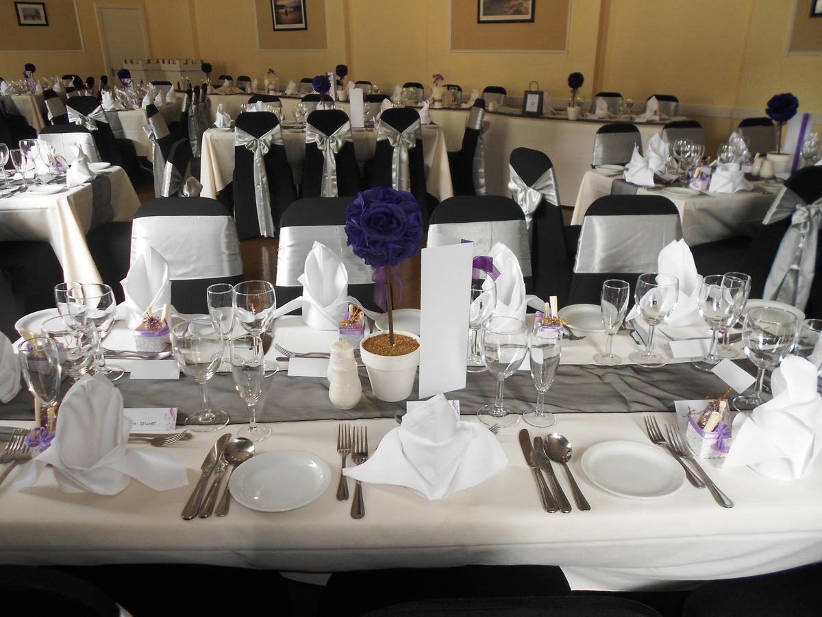 The Royal Hotel Tain Luaran gambar