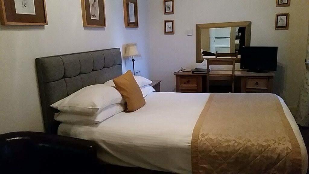 The Royal Hotel Tain Luaran gambar