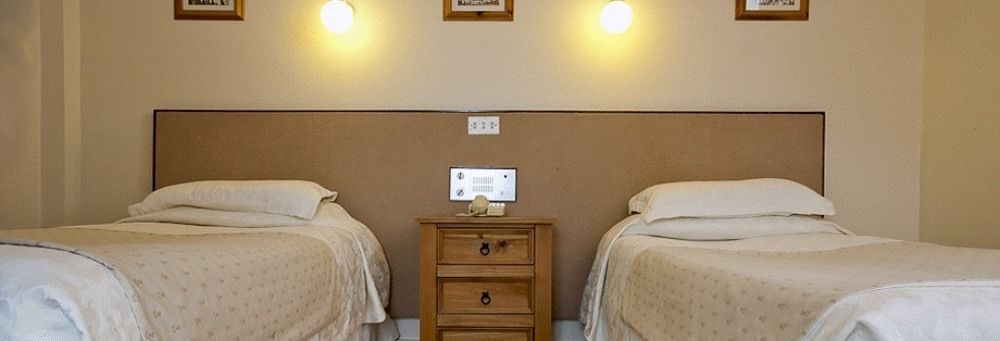 The Royal Hotel Tain Luaran gambar